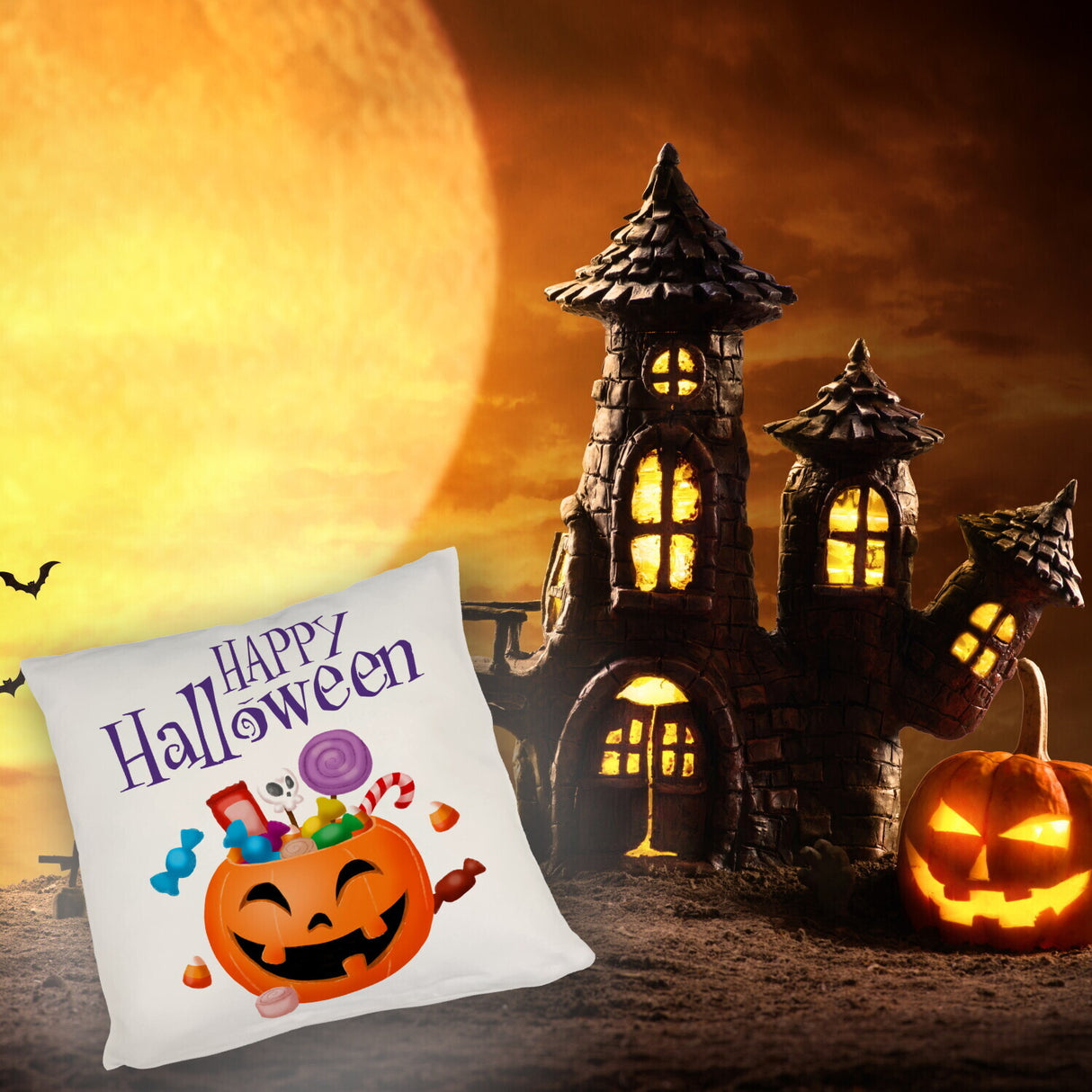 Happy Halloween Kissen mit Kürbis voller Süßigkeiten