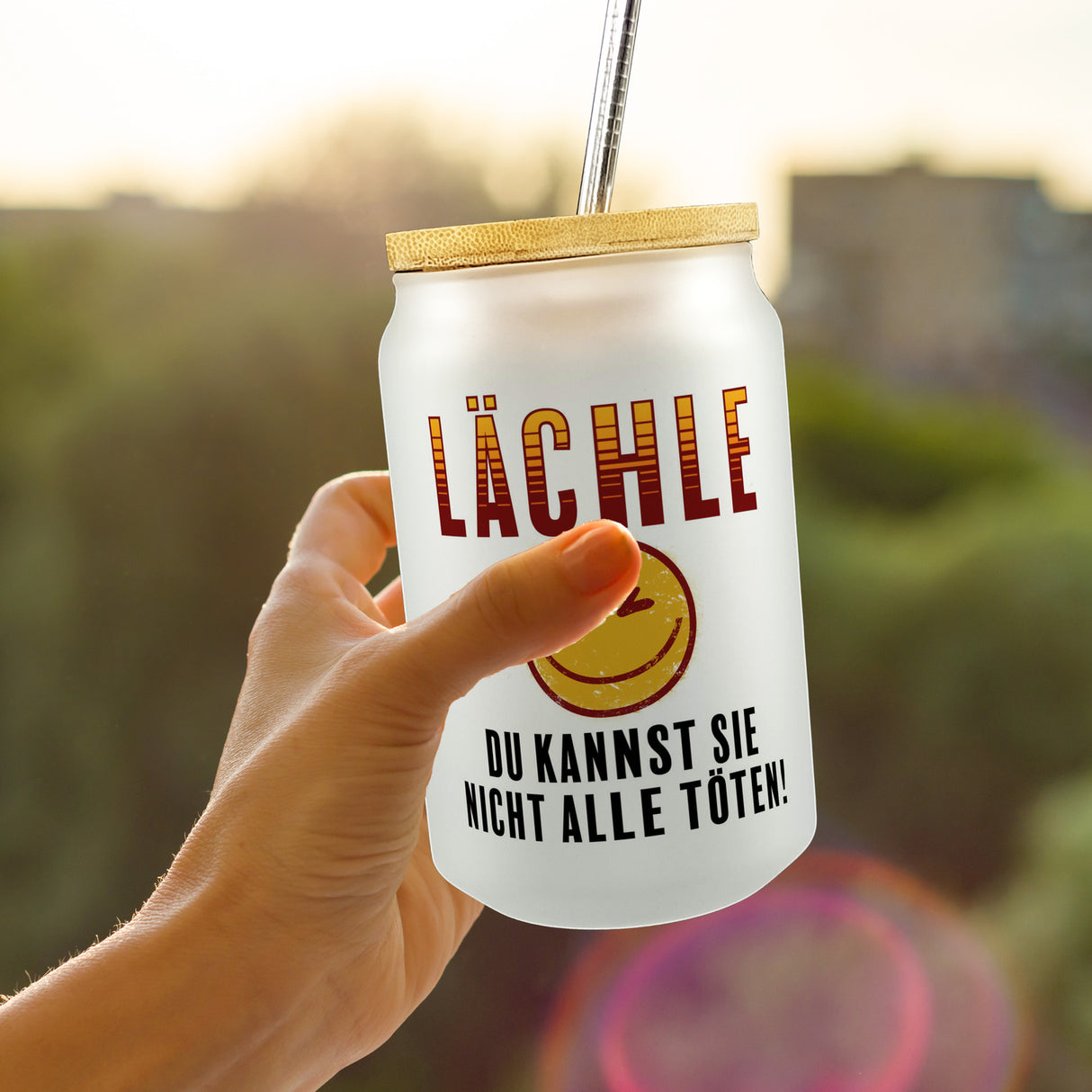 Emoticon Trinkglas mit Bambusdeckel mit Spruch Lächle du kannst sie nicht alle töten