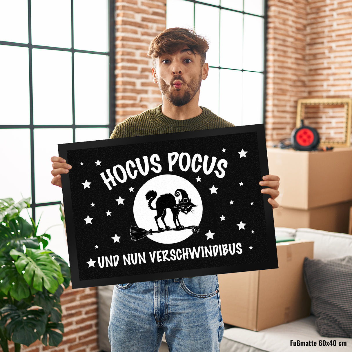 Schwarze Katze mit Zauberspruch Fußmatte - Hocus Pocus Verschwindibus