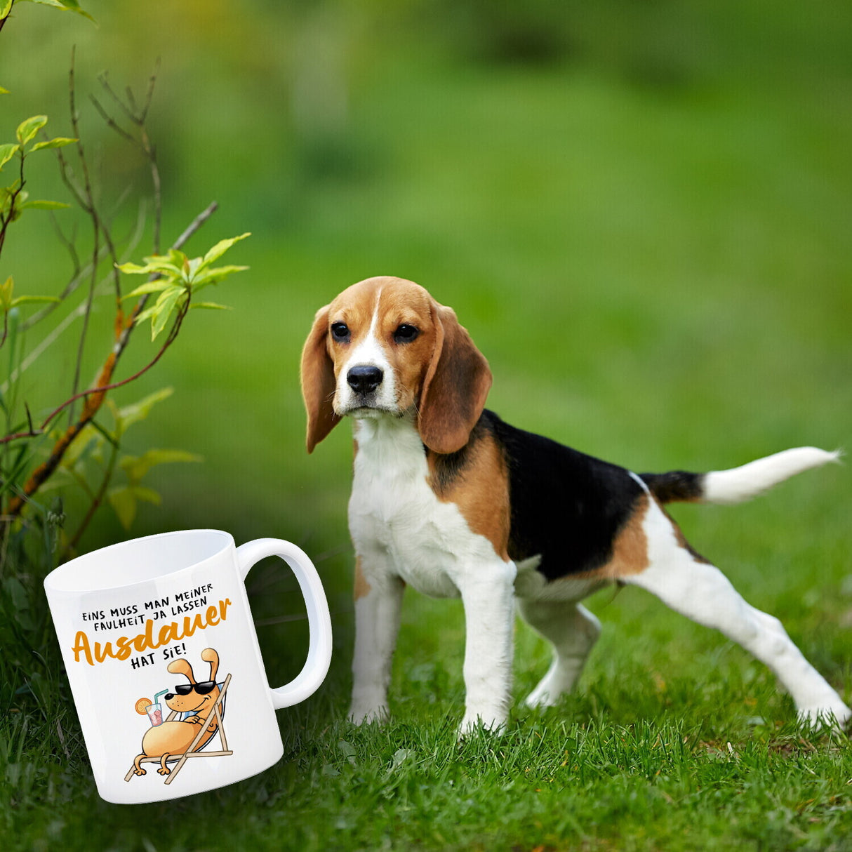 Fauler Hund Kaffeebecher mit Spruch Meine Faulheit hat Ausdauer