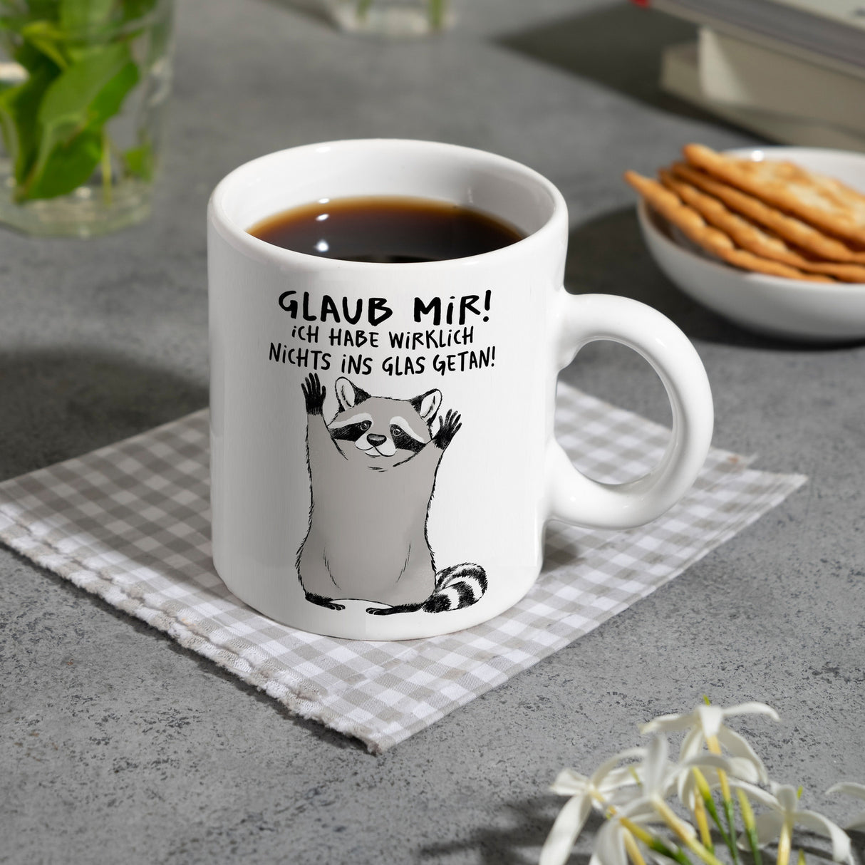 Waschbär Kaffeebecher mit Spruch Glaub mir Ich habe wirklich nichts ins Glas getan