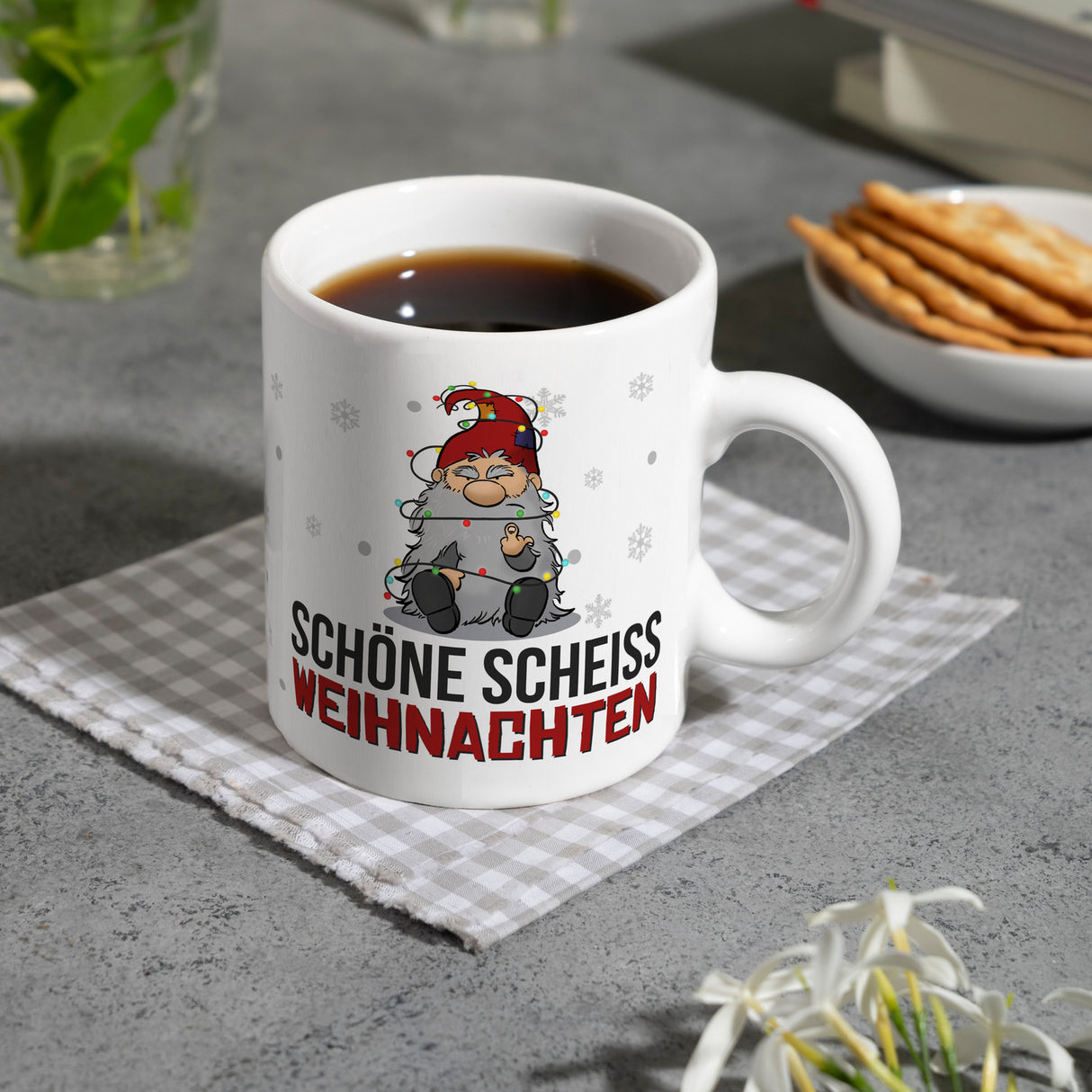Grimmiger Wichtel Kaffeebecher mit Spruch Schöne scheiß Weihnachten