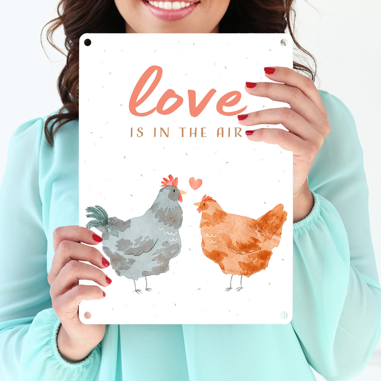 Hühner Metallschild in 15x20 cm mit Spruch Love is in the air