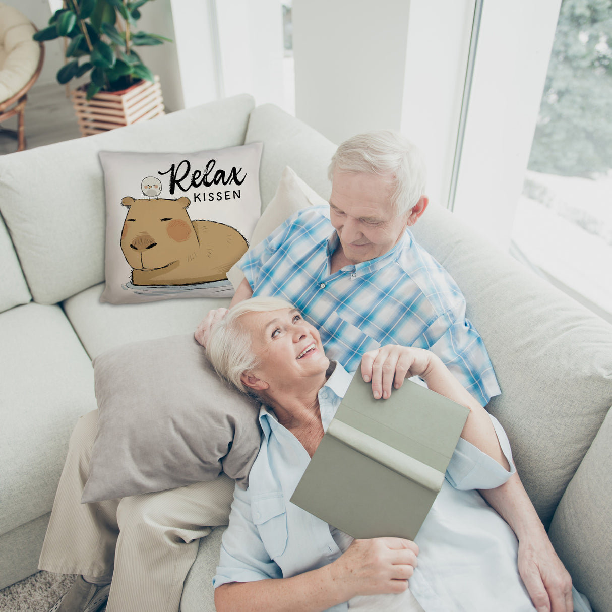 Capybara Kissen mit Spruch Relax Kissen