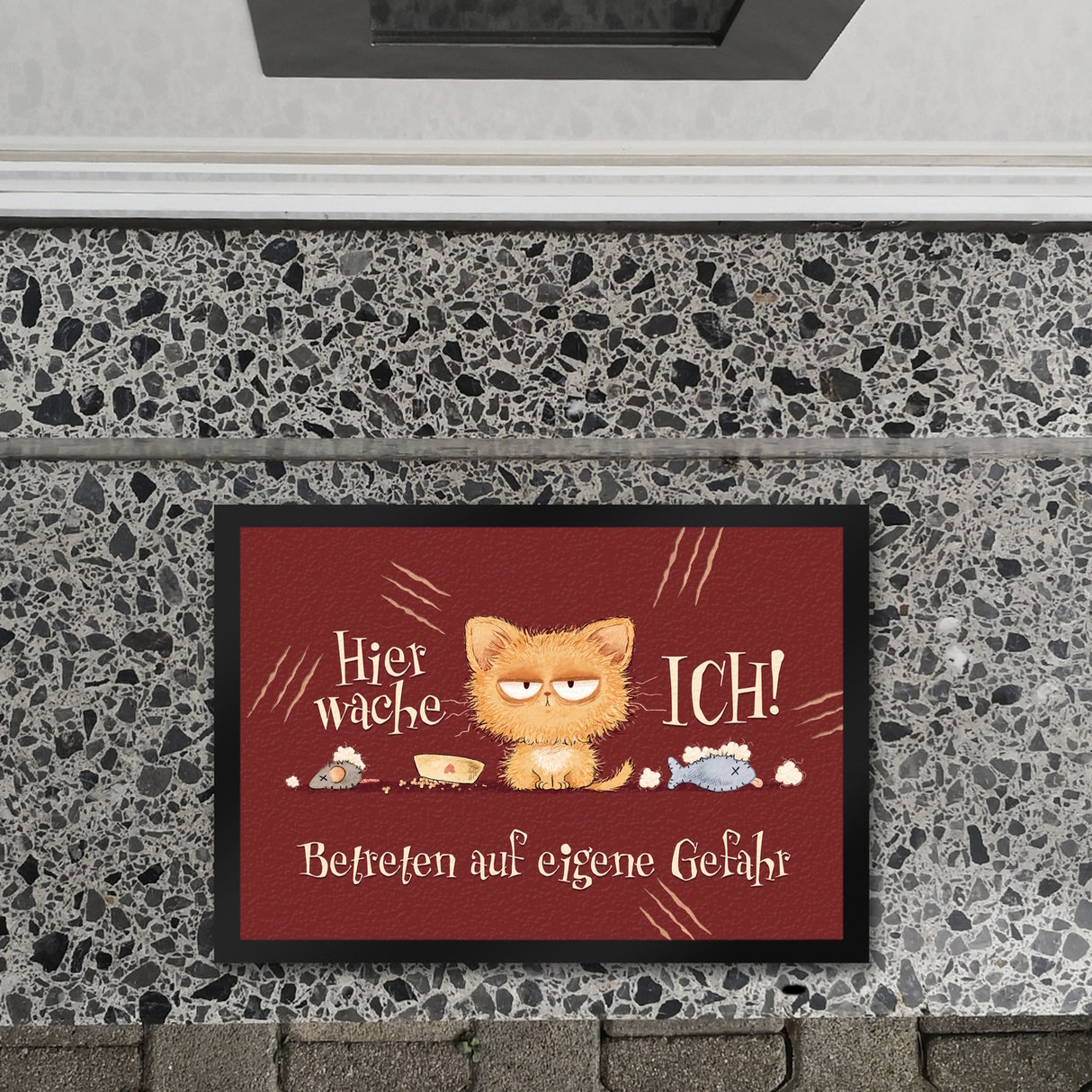 Katze Fußmatte in 35x50 cm mit Spruch Hier wache ich Eigene Gefahr