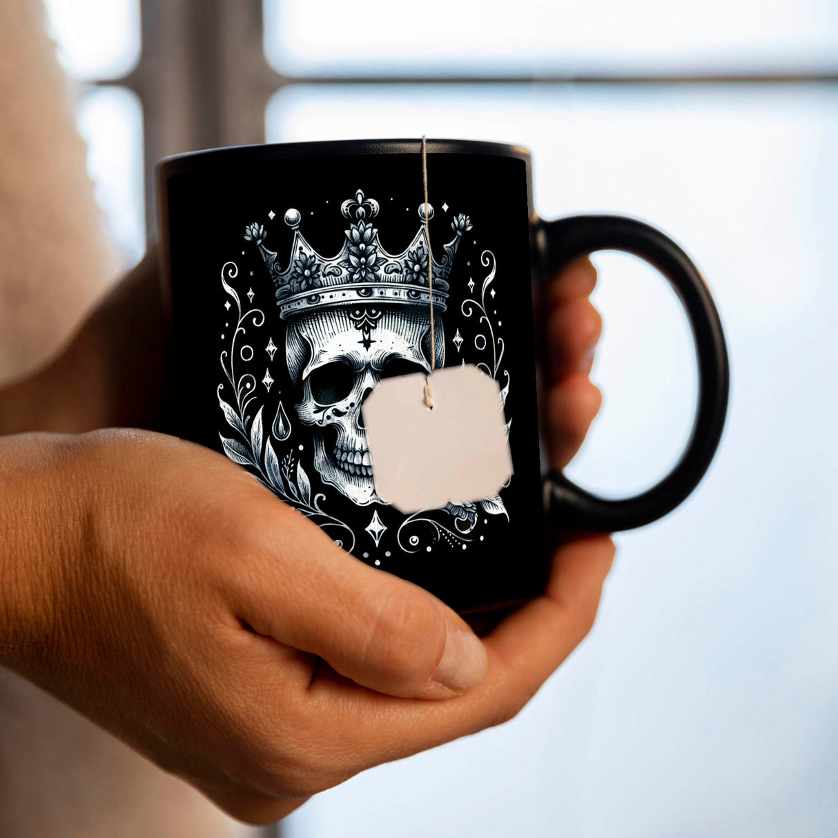 Skelettkönig Tasse schwarz in Schwarz
