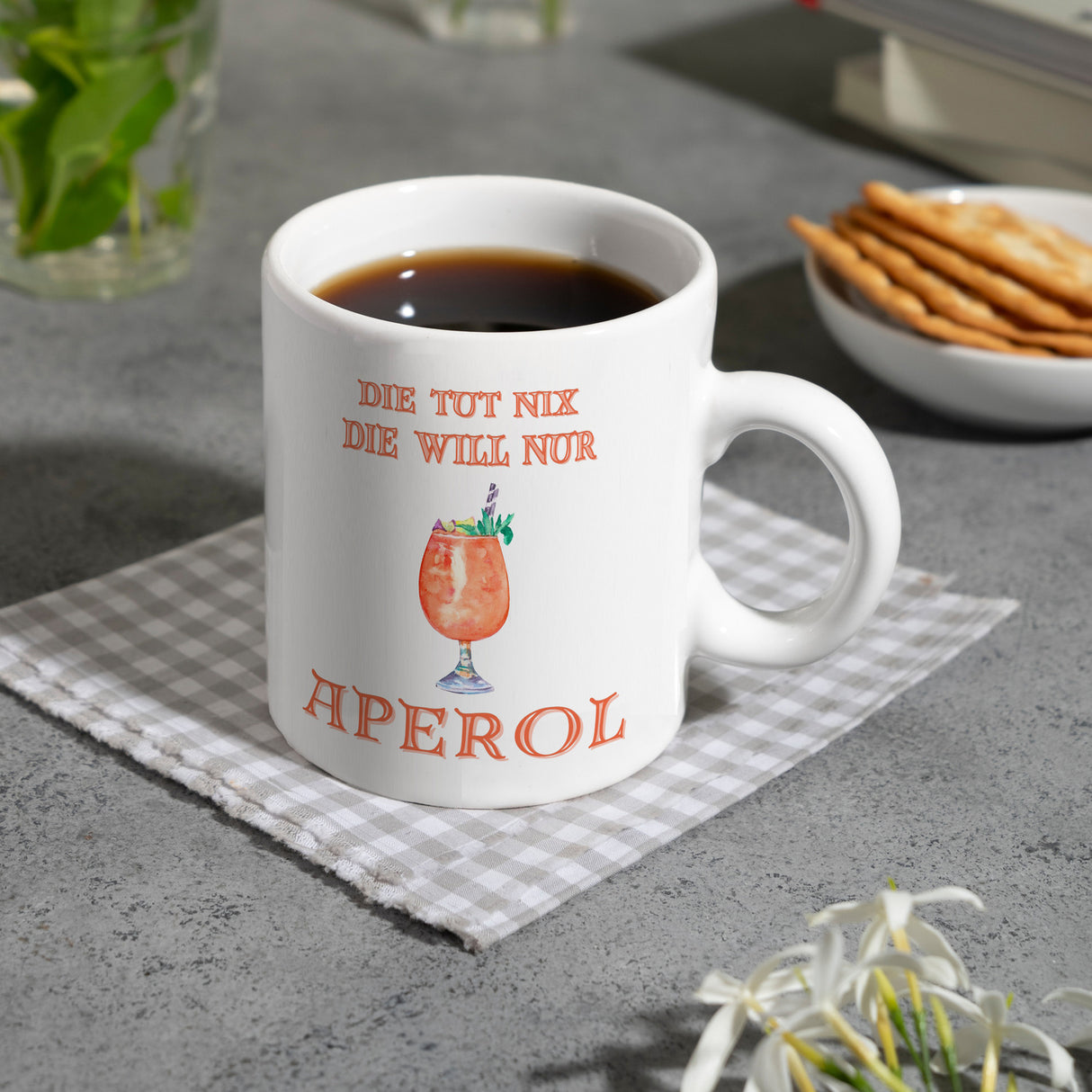 Aperol Kaffeebecher mit Spruch Die tut nix die will nur Aperol