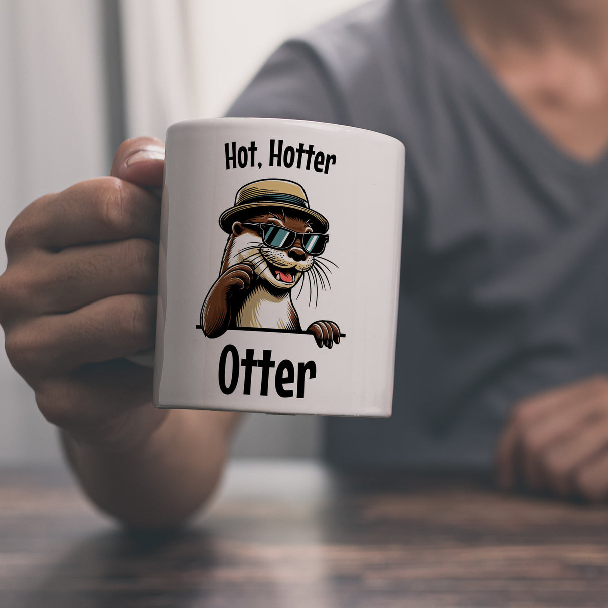 Cooler Otter Kaffeebecher mit Spruch Hot Hotter Otter