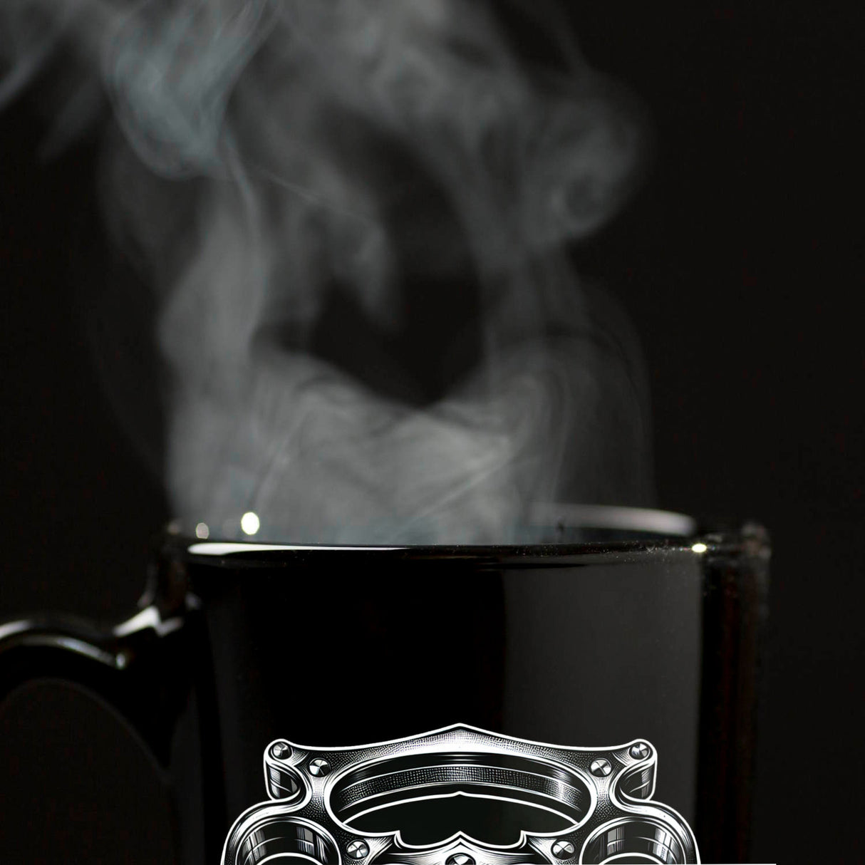 Schlagring Tasse in Schwarz