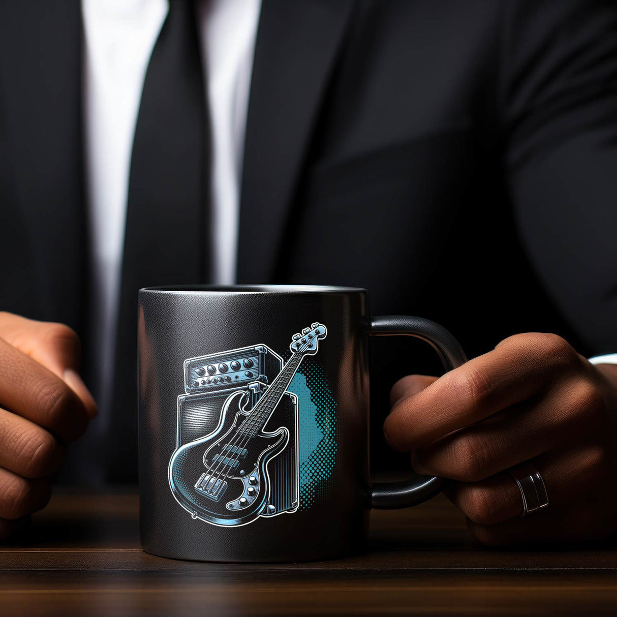 Bass-Gitarre Tasse in Schwarz
