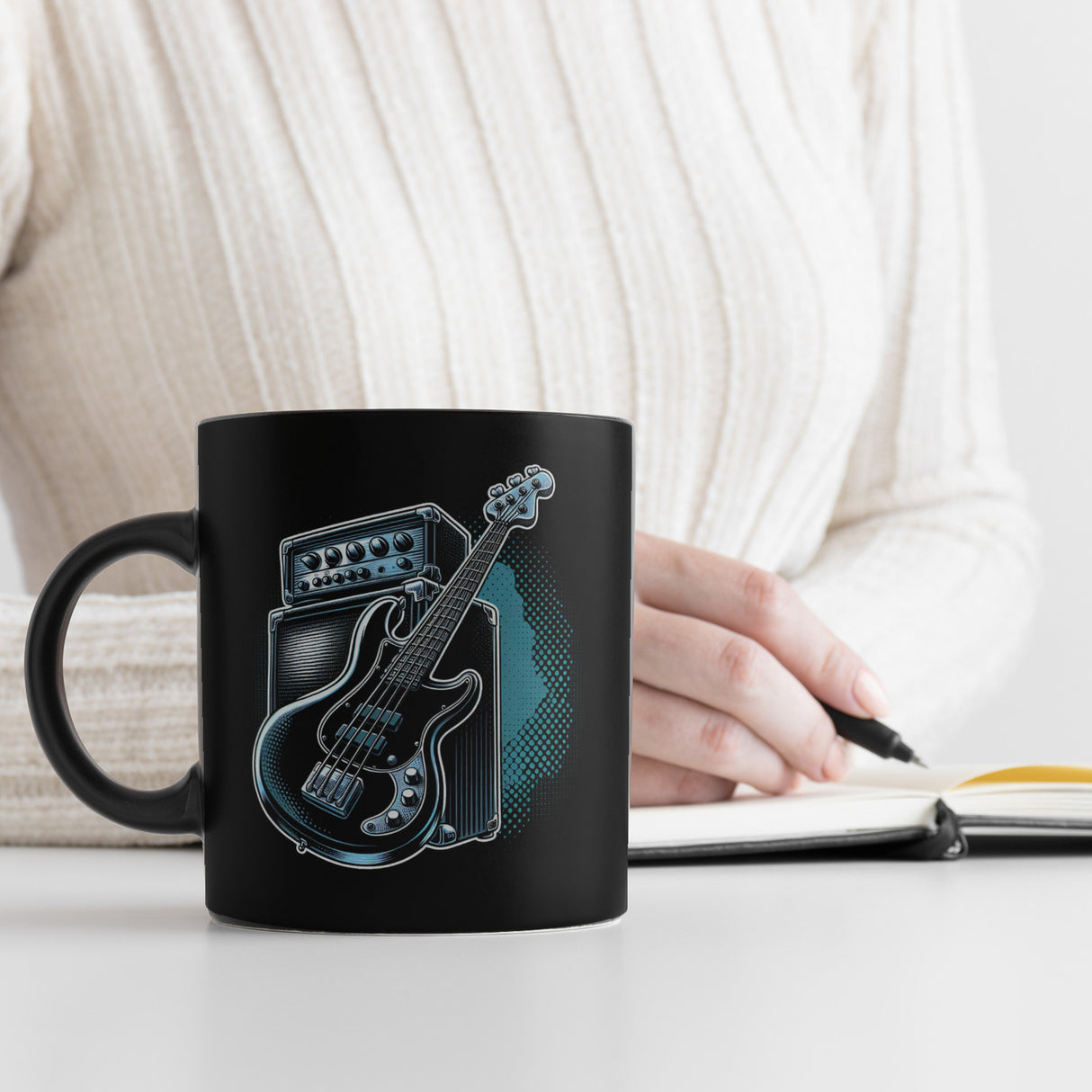 Bass-Gitarre Tasse in Schwarz
