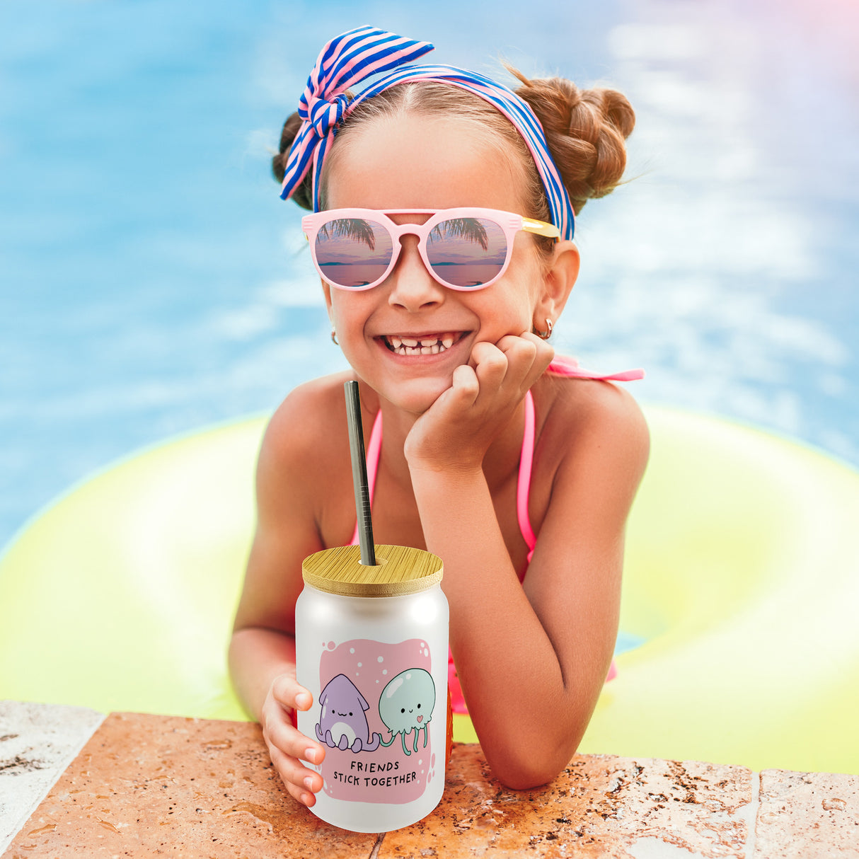 Jelly & Friends Trinkglas mit Bambusdeckel mit Spruch Friends stick together