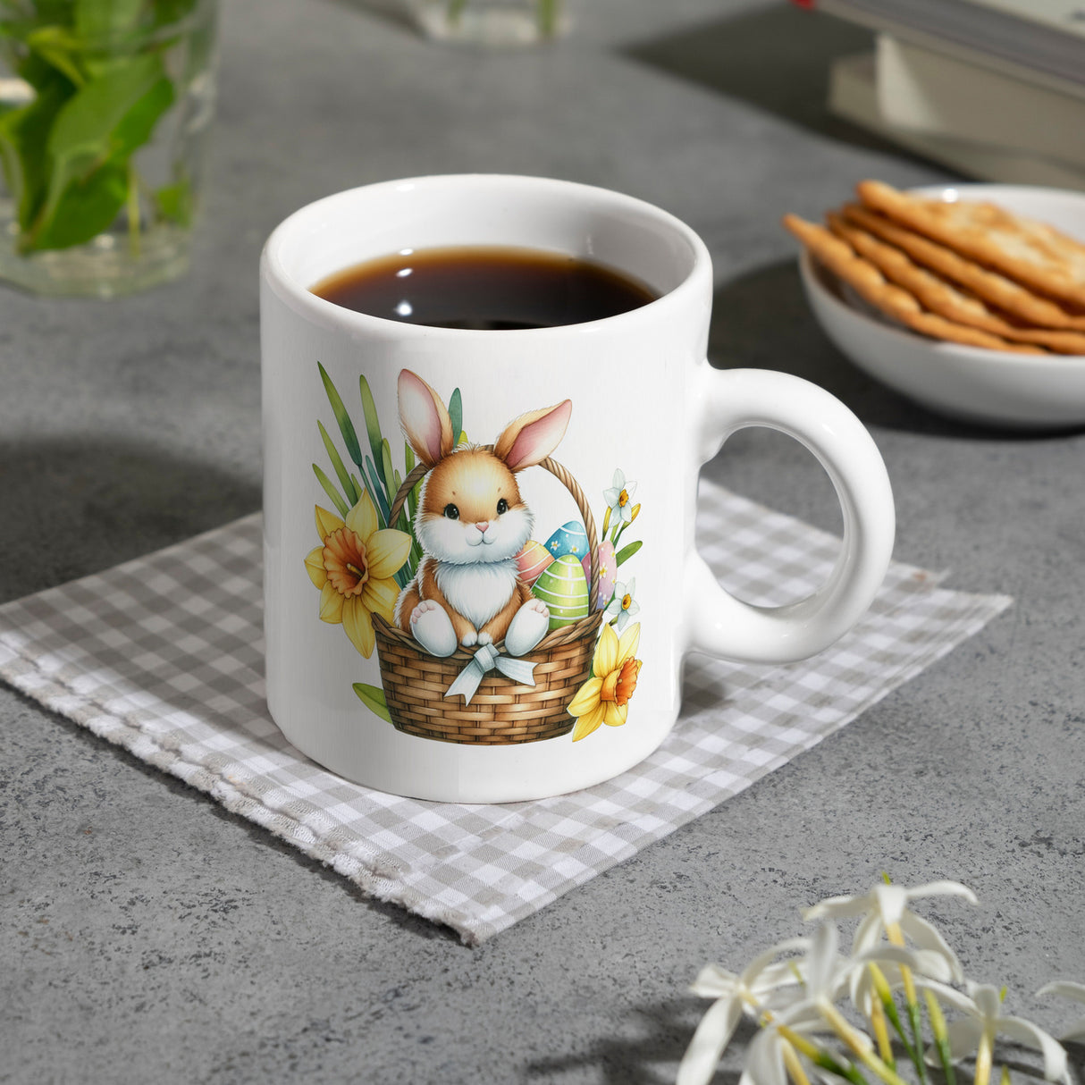 Osterhase im Osternest Kaffeebecher