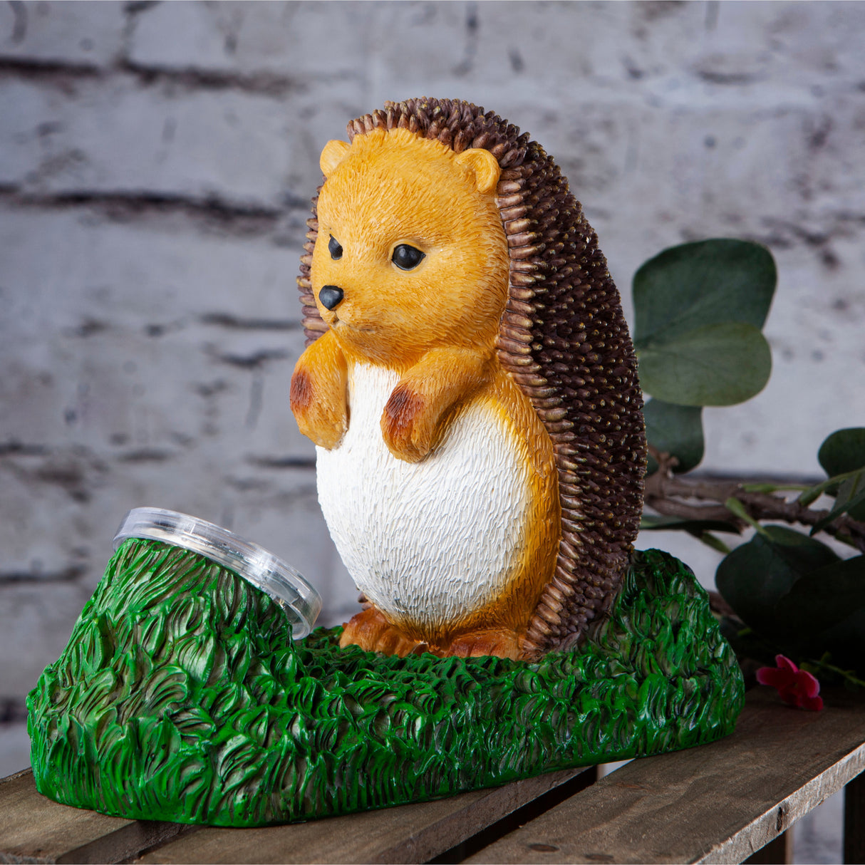 Zombie Igel Gartenfigur mit Solarlampe