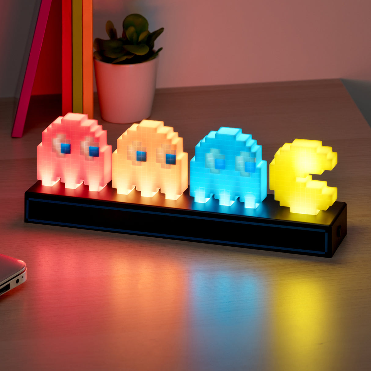 Pac-Man und Geister Dekolampe mit 3 verschiedenen Leuchtmodi