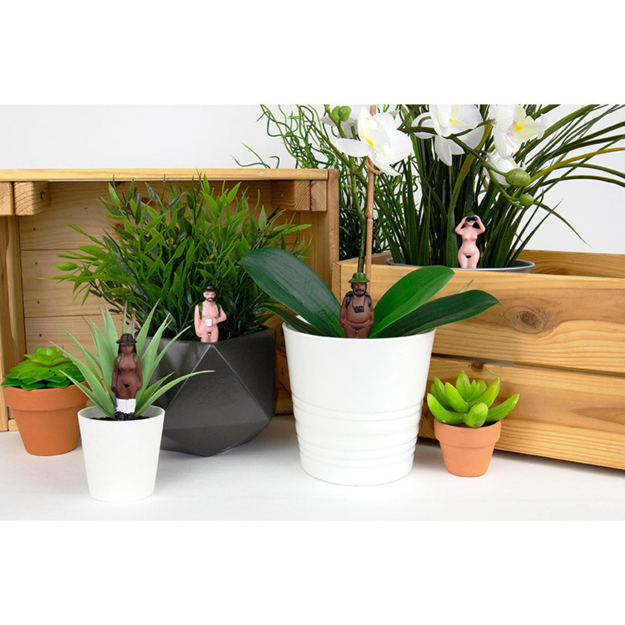 Nackte Wanderer Mini Gartenzwerge im 4er Set