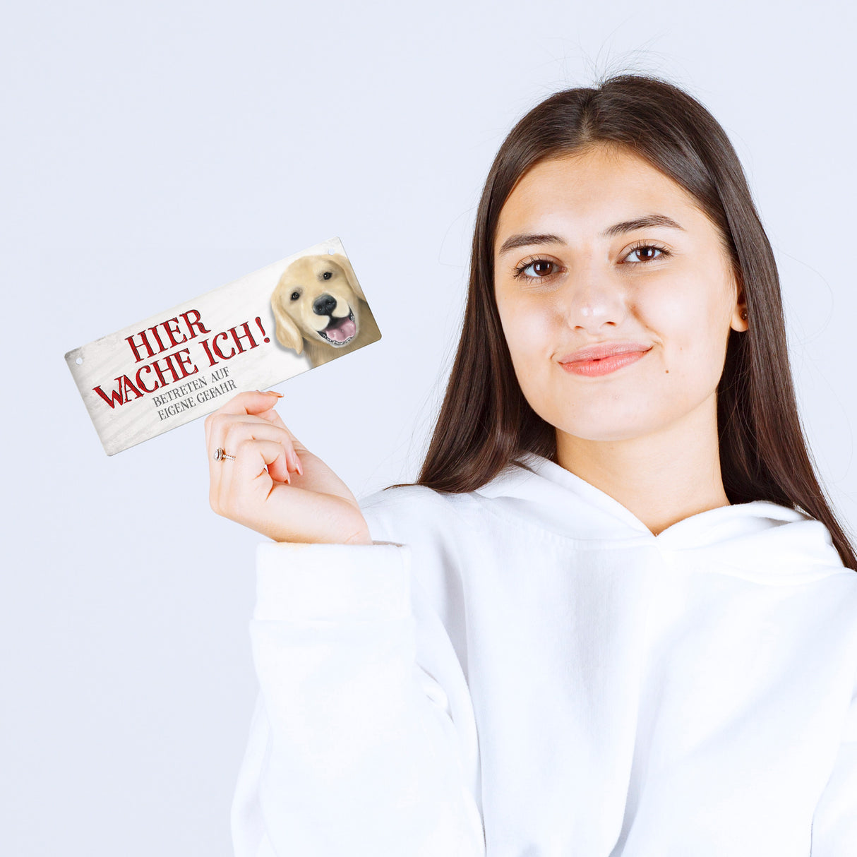 Metallschild mit Golden Retriever Motiv und Spruch: Betreten auf eigene Gefahr ...