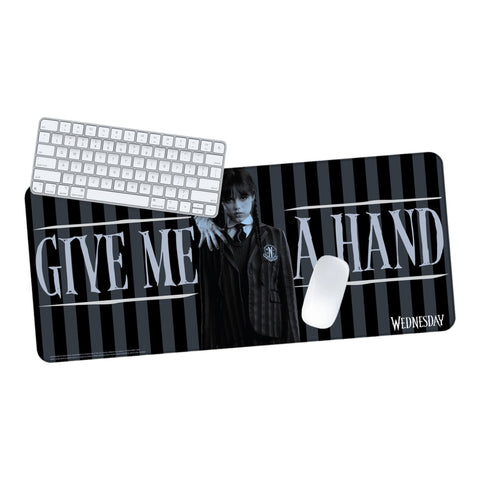 Wednesday Addams Schreibtischunterlage Mauspad mit Give Me a Hand Design