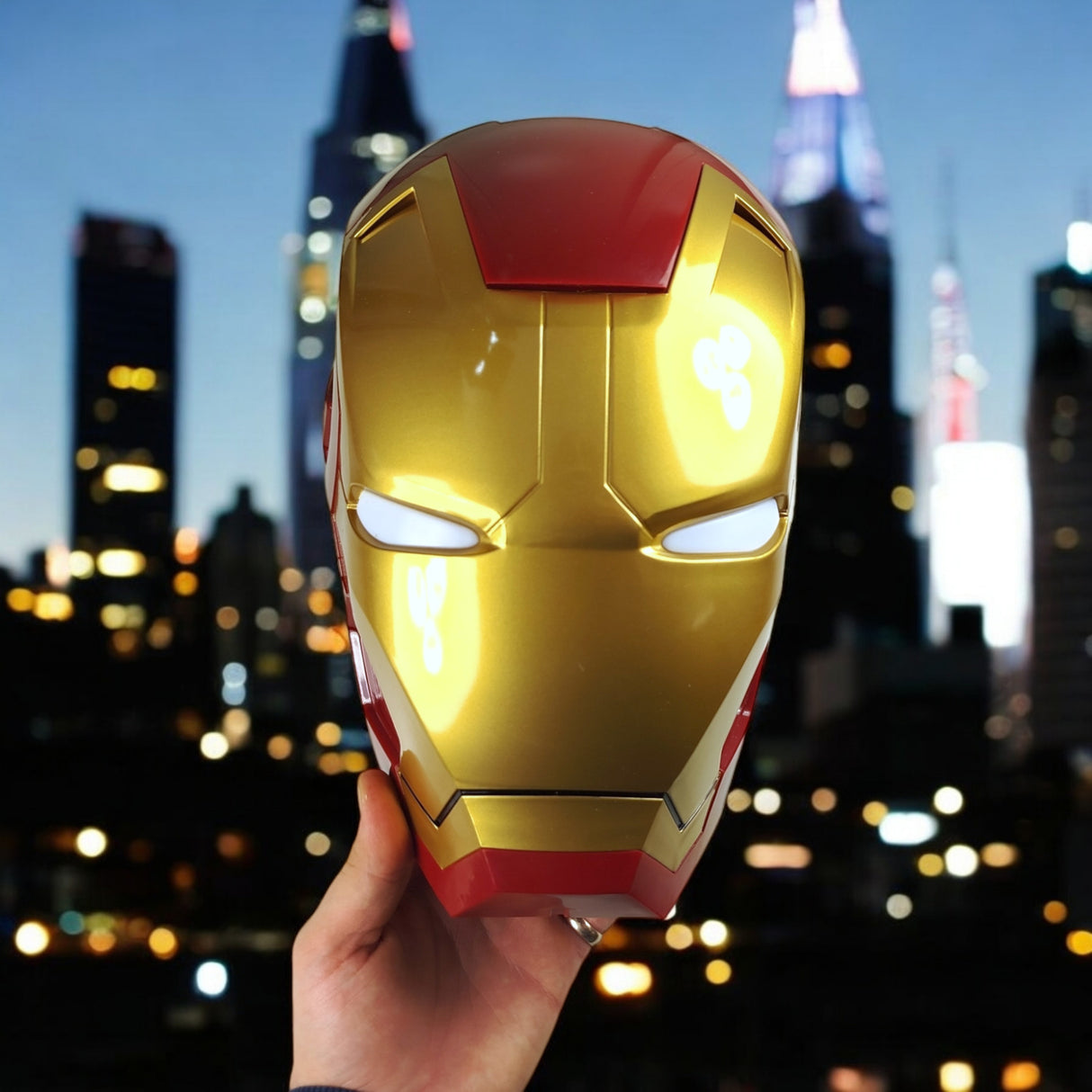 Marvel Avengers Iron Man Maske 3D-Wandlicht mit Wandsticker