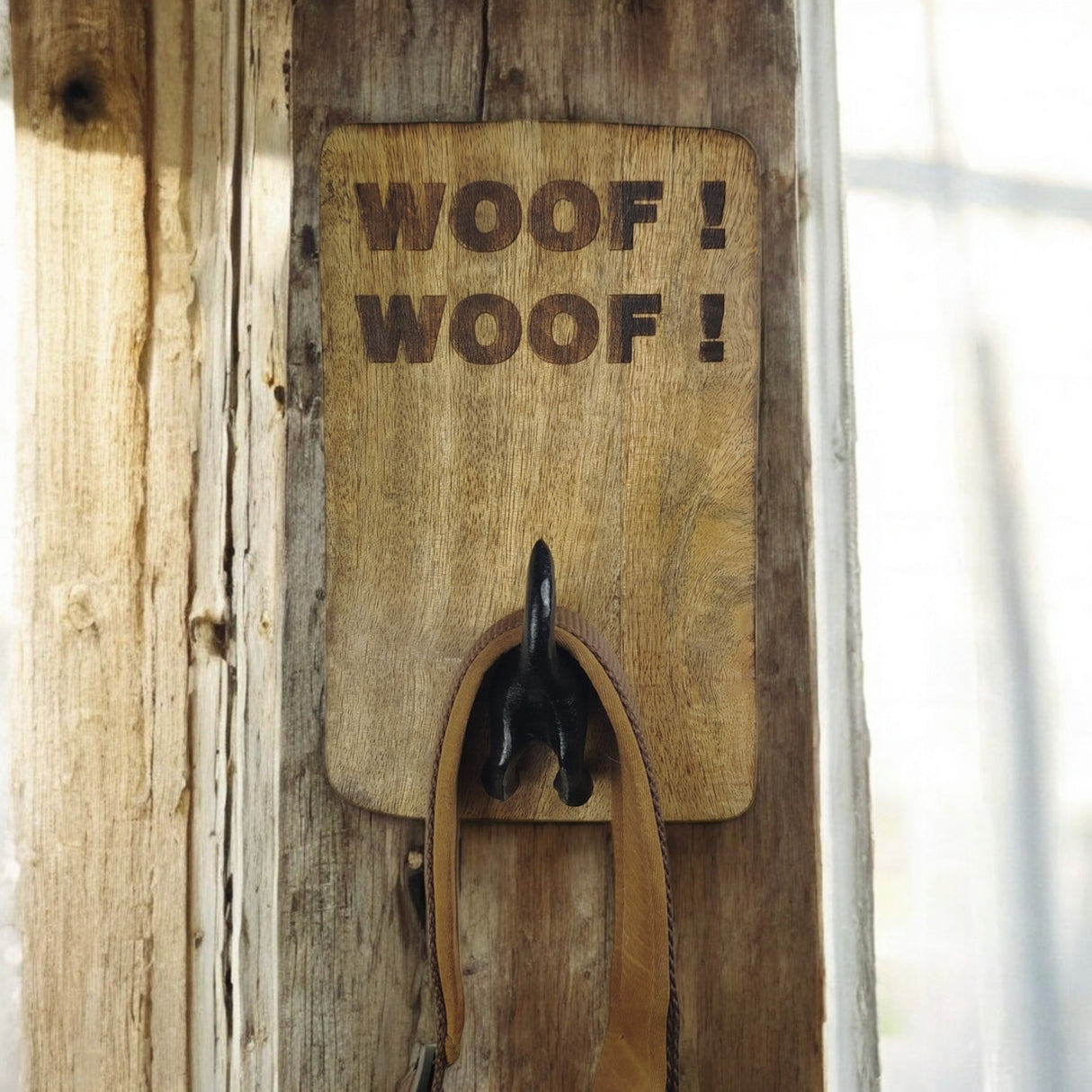 Woof! Woof! Wandhaken für Hundeleinen