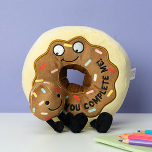 Punchkins Donut Kuscheltier mit dem Spruch You complete me