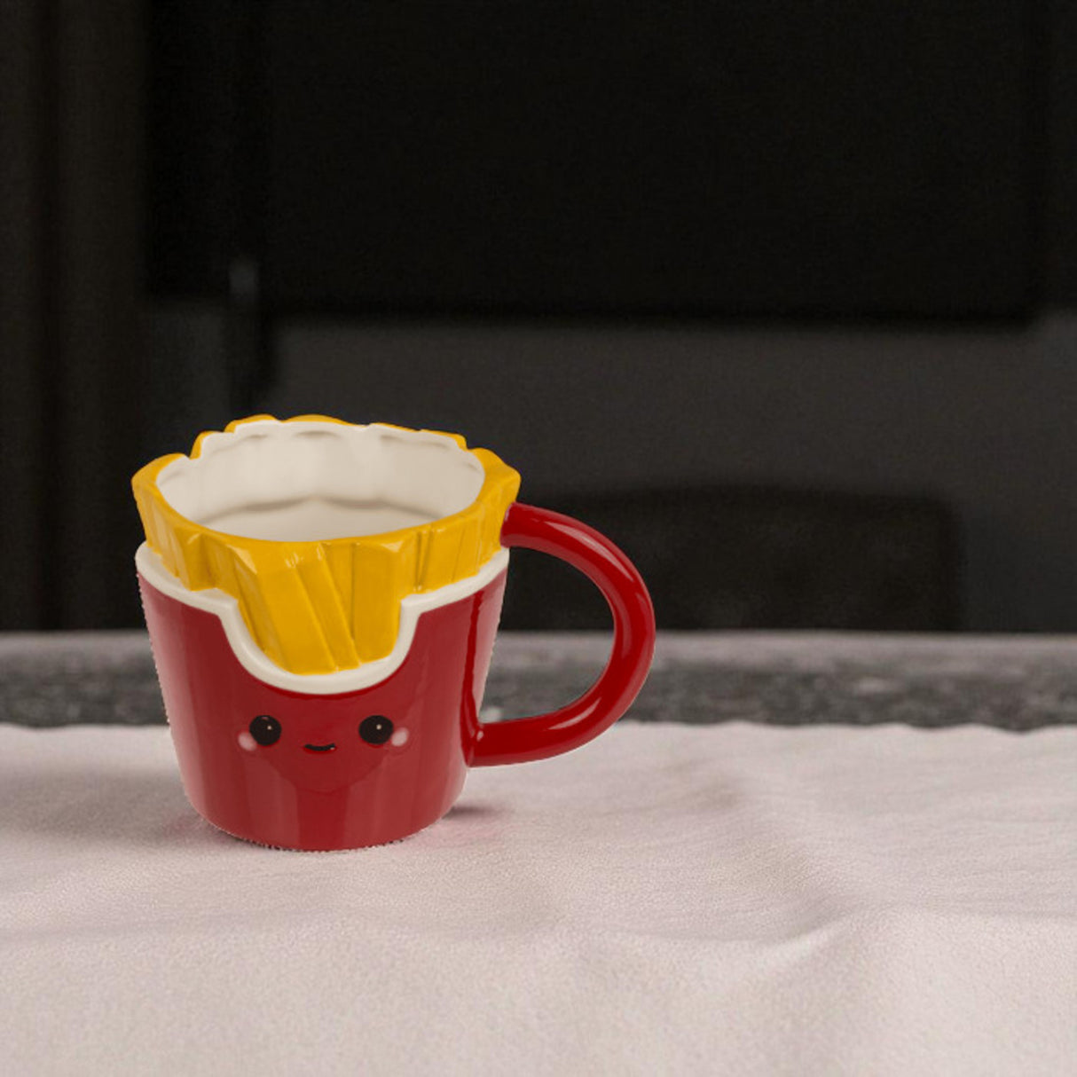 Pommes Frites Kaffeebecher im Kawaii Stil