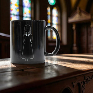 Wednesday Addams Kaffeebecher mit Wärmeeffekt - Zaubertasse Ophelia Hall