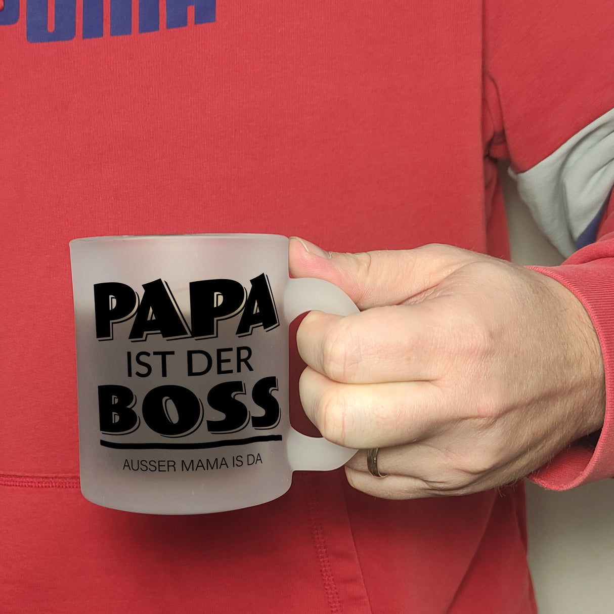 Papa ist der Boss. Außer Mama ist da Kaffeebecher