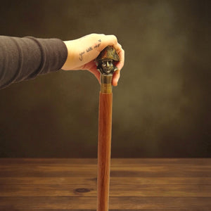 Napoleon Bonaparte Spazierstock aus Holz mit goldenem Griff aus Metall