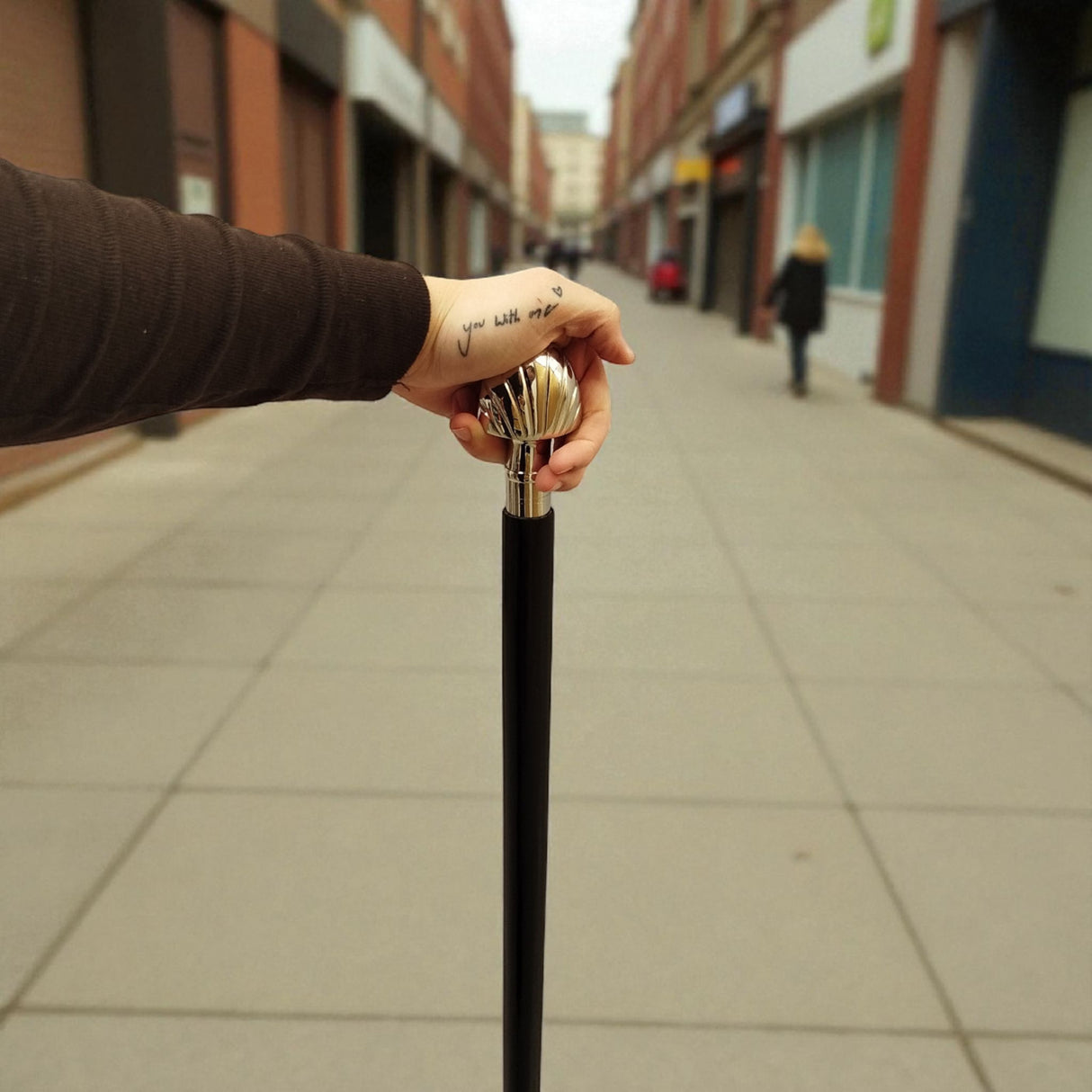 Muschel Spazierstock aus Holz mit silbernem Griff aus Metall