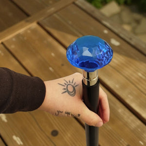 Blauer Kristall Spazierstock aus Holz mit Kristall Griff aus Kunststoff