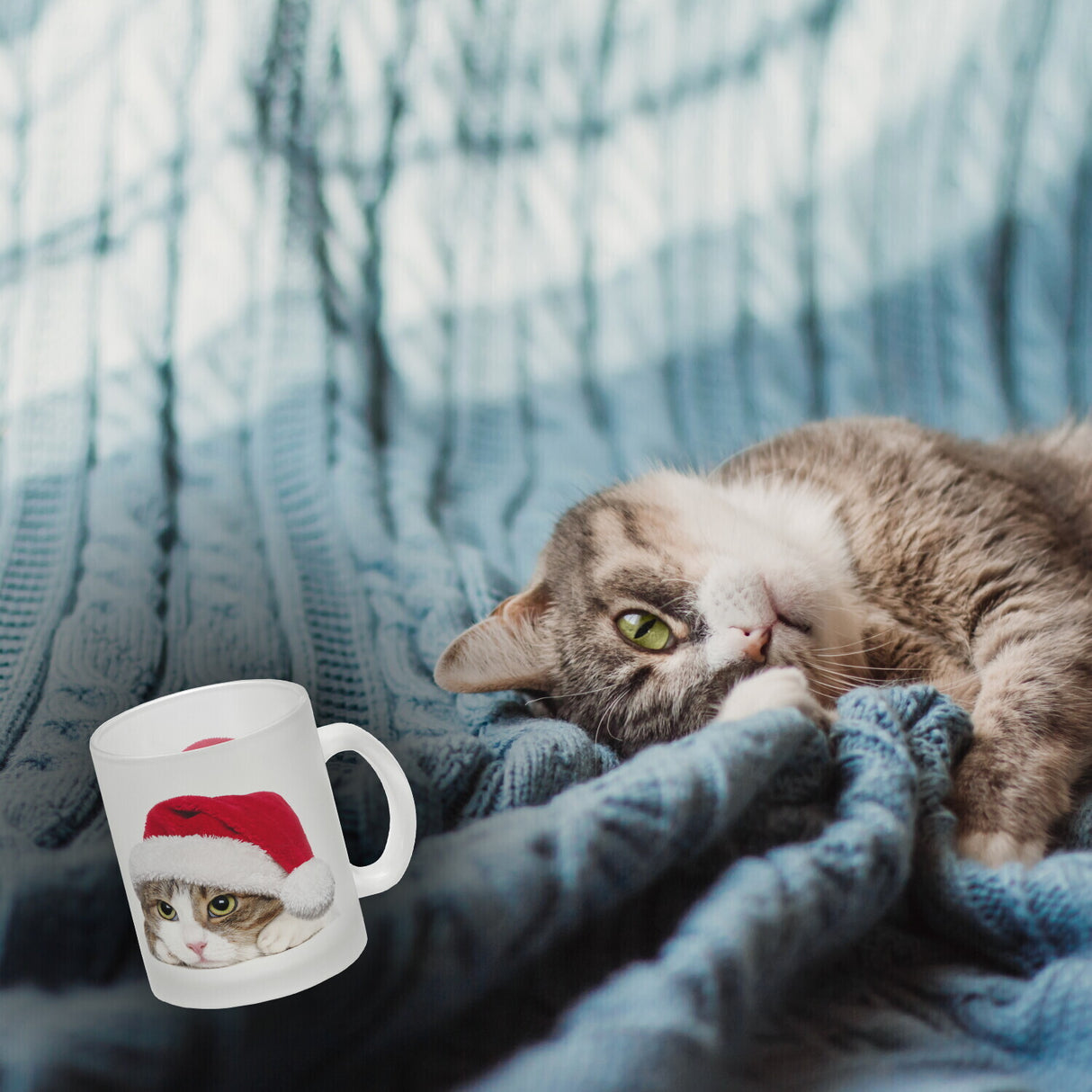 Kaffeebecher mit niedliche Katze und Nikolausmütze
