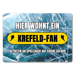 Hier wohnt ein Krefeld-Fan Fußmatte in 35x50 cm mit Eishallen Boden-Motiv