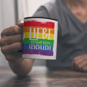 Liebe kennt kein Geschlecht Kaffeebecher mit Regenbogenflagge