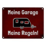 Meine Garage Meine Regeln! Metallschild in 15x20 cm mit Auto und rotem Hintergrund