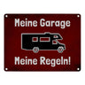 Meine Garage Meine Regeln! Metallschild in 15x20 cm mit Auto und rotem Hintergrund