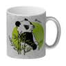 Panda mit Bambus Kaffeebecher und grün