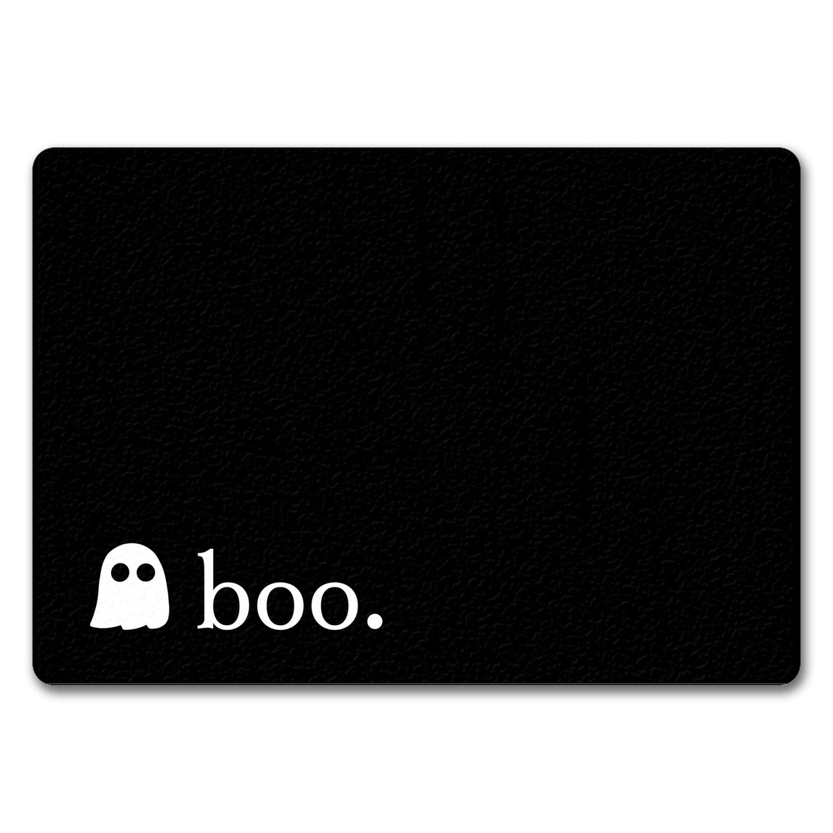 Fußmatte mit kleinem Geist und Boo Schriftzug im schlichten Halloween Stil