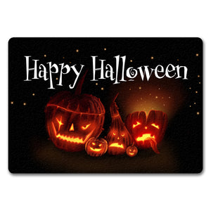 Fußmatte mit Kürbiskopf Motiv und Happy Halloween Schriftzug