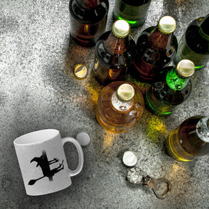 Kaffeebecher mit Hexenmotiv und lustigem Spruch - Don't drink and fly -