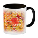 Kaffeebecher mit schönen Herbstblättern und Schriftzug - Autumn Leaves