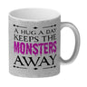 Kaffeetasse für Halloween mit Spruch - A hug a day keeps the monsters away