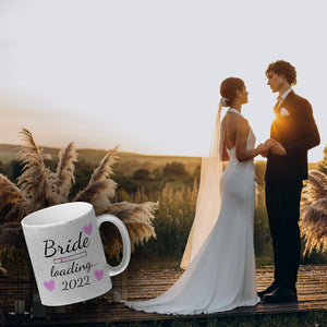 Bride loading Tasse Kaffeetasse 2022 mit rosa Herzen