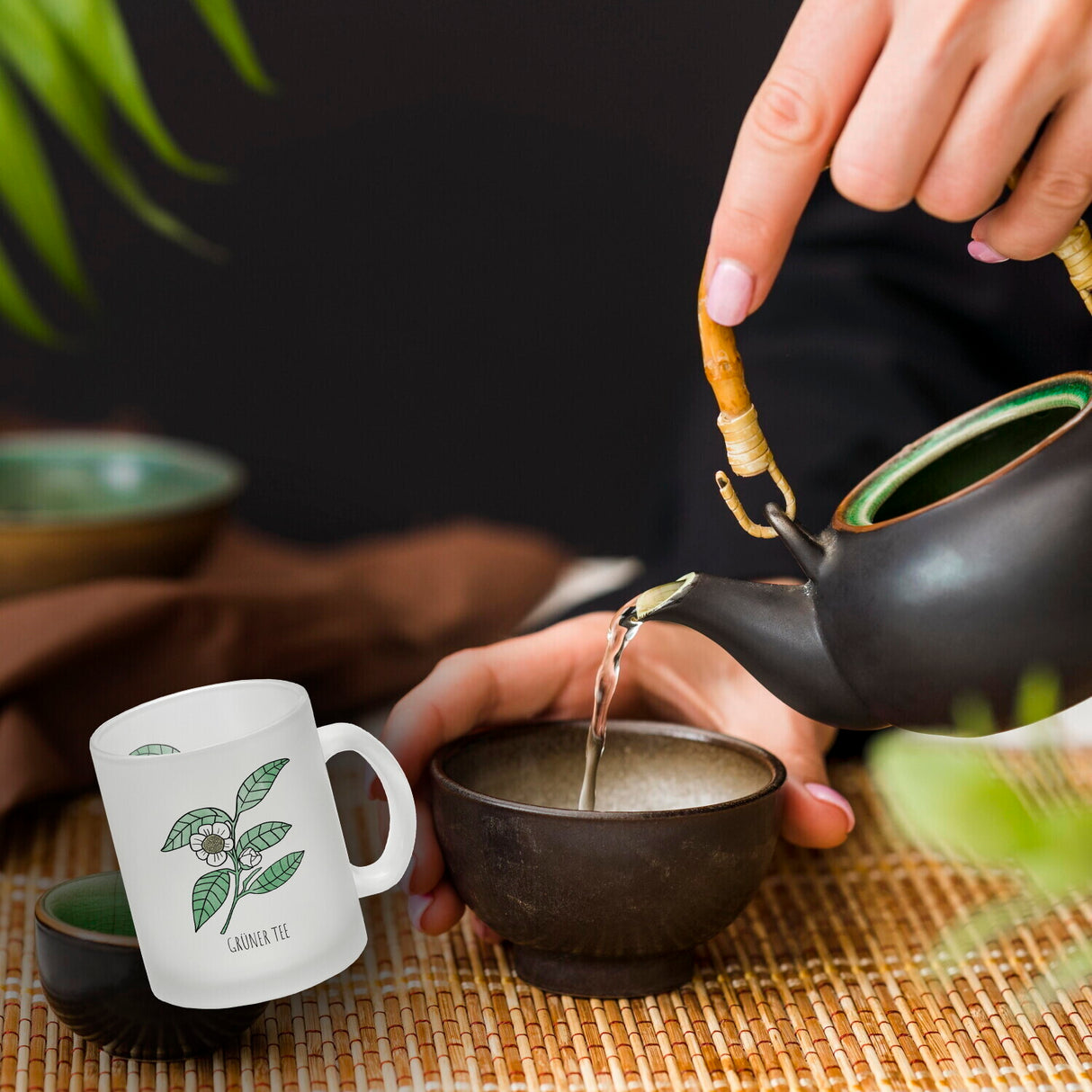 Grüner Tee Teetasse mit Teestrauch für Teetrinker