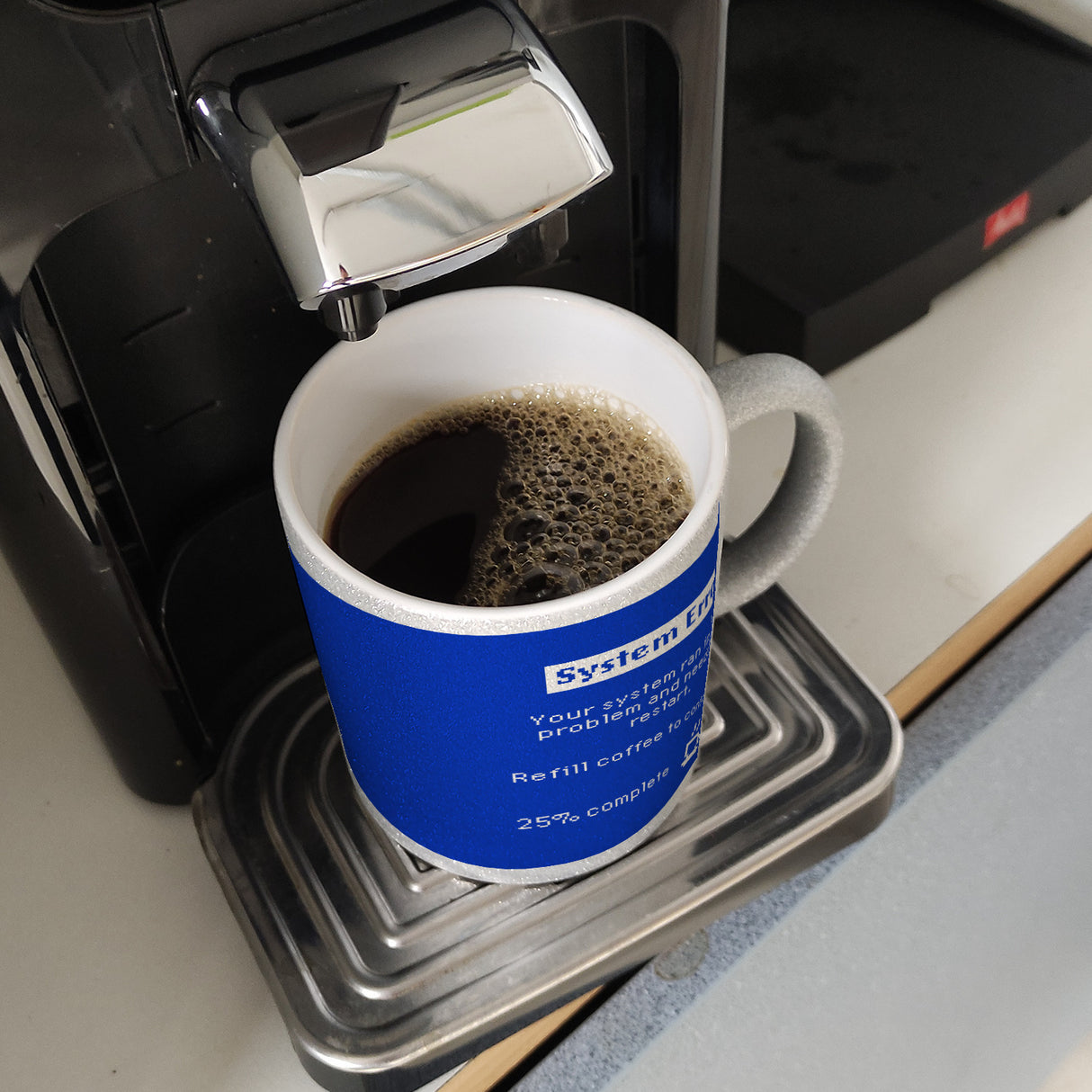 Bluescreen Kaffeebecher mit Fehlermeldung für Nerds
