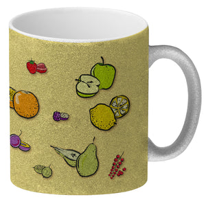Kaffeebecher in lila zum Thema Obst mit verschiedenen Früchten