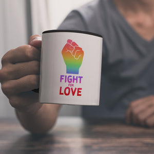 Fight for Love Kaffeebecher mit Faust in Regenbogenfarben