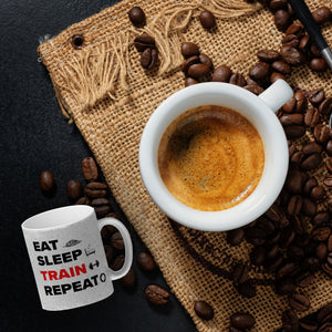 Eat Sleep Train Repeat Fitness Kaffeebecher