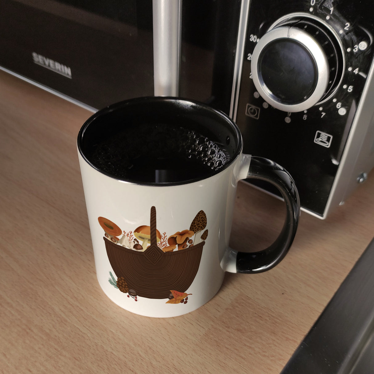 Herbst Kaffeebecher mit Pilz-Motiv