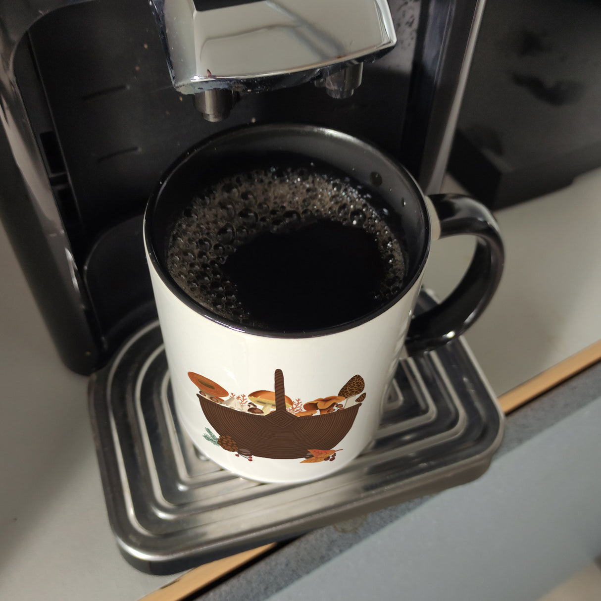Herbst Kaffeebecher mit Pilz-Motiv